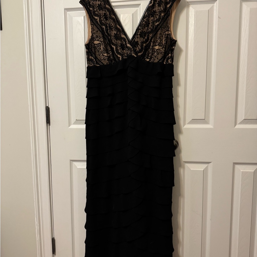 Elegant Black Lace Evening Dress sz. 16w
